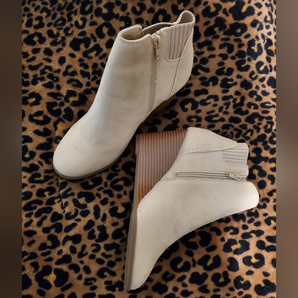 Market & Spruce booties - Picture 3 of 7